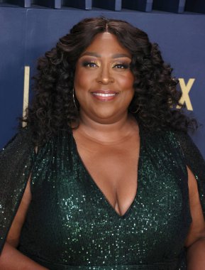 Loni Love, Shrine Auditorium ve Expo Hall 'da 24 Şubat 2024' te düzenlenen 30. Yıllık Sinema Oyuncuları Loncası Ödülleri 'ne ulaştı..