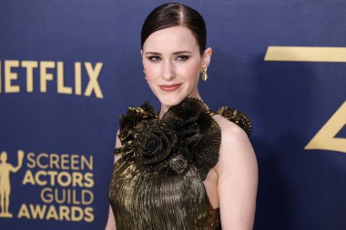 Tamara Ralph 'i giyen Rachel Brosnahan, 24 Şubat 2024' te ABD 'nin Kaliforniya eyaletinin Los Angeles kentinde düzenlenen Shrine Konser Salonu ve Fuar Salonu' nda düzenlenen 30.. 