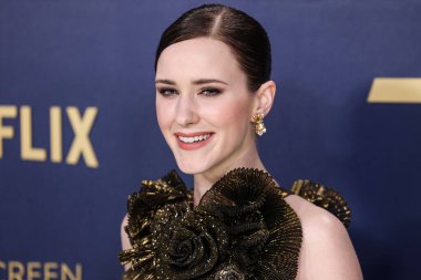 Tamara Ralph 'i giyen Rachel Brosnahan, 24 Şubat 2024' te ABD 'nin Kaliforniya eyaletinin Los Angeles kentinde düzenlenen Shrine Konser Salonu ve Fuar Salonu' nda düzenlenen 30.. 