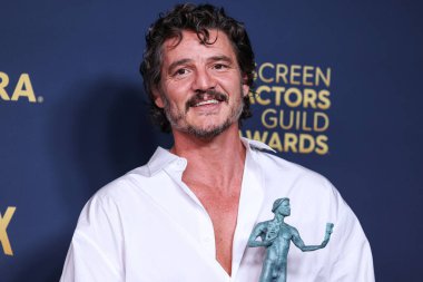Pedro Pascal, Shrine Konser Salonu ve Fuar Salonu 'nda 24 Şubat 2024' te düzenlenen 30. Yıllık Tiyatro Oyuncuları Loncası Ödülleri 'nde Drama Dizisi Ödülü' nde En İyi Erkek Oyuncu Ödülü sahibi.