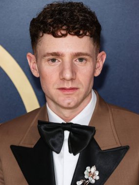 Chris Perfetti, Shrine Konser Salonu ve Fuar Salonu 'nda düzenlenen 30. Yıllık Sinema Oyuncuları Loncası Ödülleri' ne 24 Şubat 2024 'te Los Angeles, Kaliforniya, ABD. 