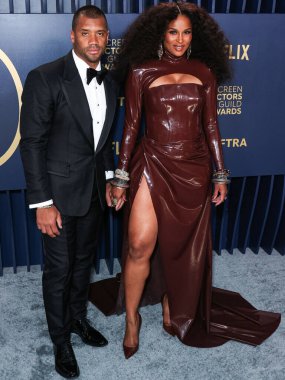 Russell Wilson ve Ciara, Shrine Auditorium ve Expo Hall 'da düzenlenen 30. Yıllık Sinema Oyuncuları Birliği Ödülleri' ne 24 Şubat 2024 'te ABD' nin Los Angeles, Kaliforniya, ABD 'de geldiler..
