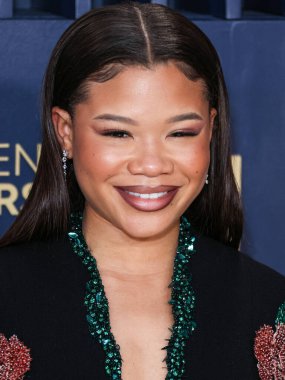 Storm Reid, Shrine Auditorium ve Expo Hall 'da 24 Şubat 2024' te düzenlenen 30. Yıllık Sahne Oyuncuları Loncası Ödülleri 'ne ulaştı.