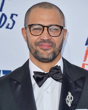 Cord Jefferson, Santa Monica Sahili 'nde 25 Şubat 2024' te düzenlenen Bağımsız Film Ruhu Ödülleri 'ne (39. Yıllık Bağımsız Ruh Ödülleri) ulaşır..