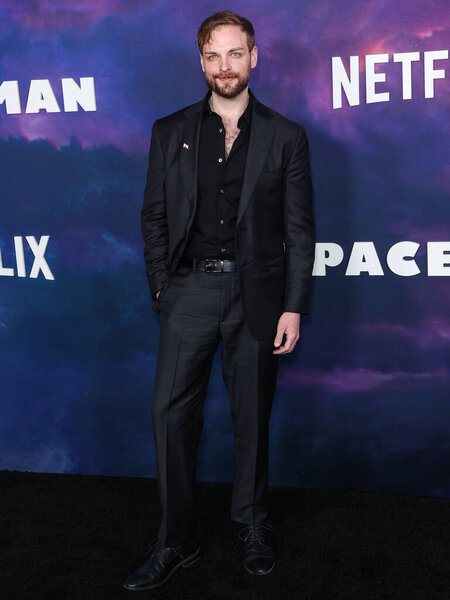 Ярослав Калфар прибывает на специальный показ фильма Netflix "Космонавт" в Египетском театре Голливуда 26 февраля 2024 года в Голливуде, Лос-Анджелес, Калифорния, США.