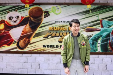 Ronny Chieng, 3 Mart 2024 'te Amerika Birleşik Devletleri' nin Kaliforniya eyaletinin Los Angeles şehrinde düzenlenen AMC 'deki Dreamworks Animasyon ve Universal Pictures' Kung Fu Panda 4 'ün dünya prömiyerine geldi.. 