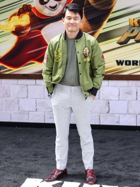 Ronny Chieng, 3 Mart 2024 'te Amerika Birleşik Devletleri' nin Kaliforniya eyaletinin Los Angeles şehrinde düzenlenen AMC 'deki Dreamworks Animasyon ve Universal Pictures' Kung Fu Panda 4 'ün dünya prömiyerine geldi.. 