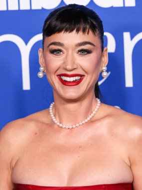 Katy Perry, 6 Mart 2024 tarihinde Inglewood, Los Angeles, Kaliforniya, ABD 'deki SoFi Stadyumu' ndaki YouTube Tiyatrosu 'nda düzenlenen 2024 Billboard Women in Music' e ulaştı..