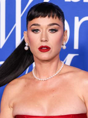 Katy Perry, 6 Mart 2024 tarihinde Inglewood, Los Angeles, Kaliforniya, ABD 'deki SoFi Stadyumu' ndaki YouTube Tiyatrosu 'nda düzenlenen 2024 Billboard Women in Music' e ulaştı..