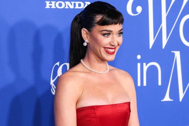 Katy Perry, 6 Mart 2024 tarihinde Inglewood, Los Angeles, Kaliforniya, ABD 'deki SoFi Stadyumu' ndaki YouTube Tiyatrosu 'nda düzenlenen 2024 Billboard Women in Music' e ulaştı..