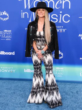 Lainey Wilson arrives at the 2024 Billboard Women In Music held at the YouTube Theater at SoFi Stadium on March 6, 2024 in Inglewood, Los Angeles, California, United States. 