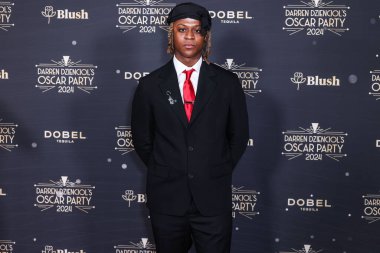 Myles O 'Neal 8 Mart 2024 tarihinde Bel Air, Los Angeles, Kaliforniya, ABD' de düzenlenen Darren Dzienciol 'un Oscar Partisi 2024' e ulaşır.. 