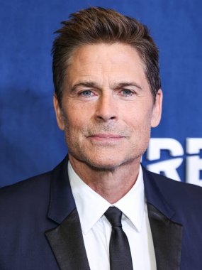 Rob Lowe, 10 Mart 2024 'te Spago Beverly Hills' te düzenlenen Rob Lowe 'un ev sahipliğini yaptığı Oscar İzleme Partisi 2024' teki DIRECTV Streaming with The Stars 'a ulaştı.. 