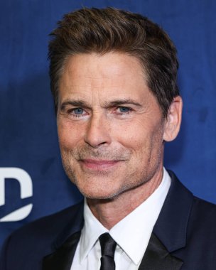 Rob Lowe, 10 Mart 2024 'te Spago Beverly Hills' te düzenlenen Rob Lowe 'un ev sahipliğini yaptığı Oscar İzleme Partisi 2024' teki DIRECTV Streaming with The Stars 'a ulaştı.. 