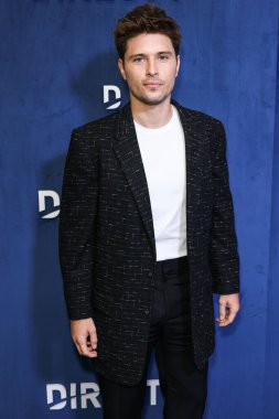 Ronen Rubinstein, 10 Mart 2024 tarihinde Spago Beverly Hills 'de düzenlenen Rob Lowe' un ev sahipliğini yaptığı DIRECTV Streaming with The Stars Oscar Viewing Party 2024 'e geldi.. 