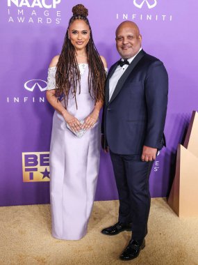 Ava DuVernay ve Paul Garnes, 16 Mart 2024 'te ABD' nin Kaliforniya eyaletinin Los Angeles kentindeki Shrine Oditoryumu ve Fuar Salonu 'nda düzenlenen 55..