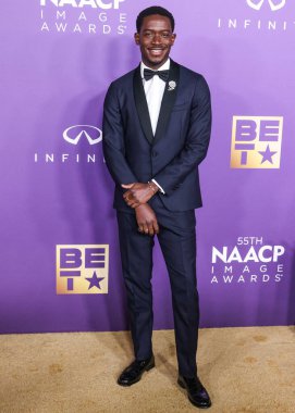 Damson Idris, 16 Mart 2024 'te ABD' nin Kaliforniya eyaletinin Los Angeles kentindeki Shrine Konser Salonu 'nda düzenlenen 55..