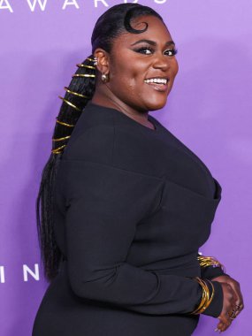 Danielle Brooks, 16 Mart 2024 'te ABD' nin Kaliforniya eyaletinin Los Angeles kentindeki Shrine Konser Salonu ve Fuar Salonu 'nda düzenlenen 55..