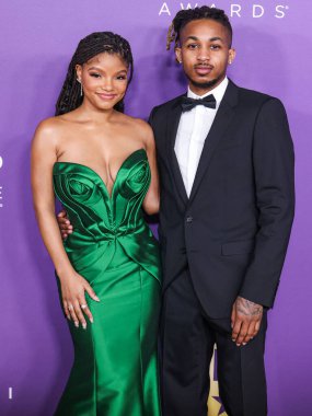 Halle Bailey ve erkek arkadaşı DDDG (Darryl Dwayne Granberry Jr.), 16 Mart 2024 'te ABD' nin Kaliforniya eyaletinin Los Angeles kentinde bulunan Shrine Auditorium ve Expo Hall 'da düzenlenen 55..