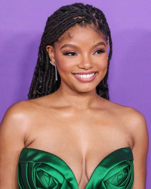 Nicole & Felicia Couture 'u giyen Halle Bailey, 16 Mart 2024' te ABD 'nin Kaliforniya eyaletinin Los Angeles kentinde bulunan Shrine Auditorium ve Expo Hall' da düzenlenen 55..