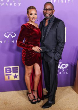 MC Lyte ve Jesse Rhodes, 16 Mart 2024 'te ABD' nin Kaliforniya eyaletinin Los Angeles kentinde düzenlenen Shrine Konser Salonu ve Fuar Salonu 'nda düzenlenen 55..