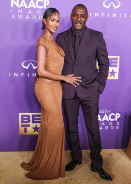 Sabrina Dhowre Elba ve kocası Idris Elba, 16 Mart 2024 'te ABD' nin Kaliforniya eyaletinin Los Angeles kentinde düzenlenen 55. yıllık NAACP Resim Ödülleri 'ne geldiler..