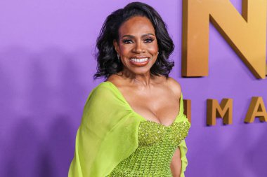 Georges Hobeika 'yı giyen Sheryl Lee Ralph, 16 Mart 2024' te ABD 'nin Kaliforniya eyaletinin Los Angeles kentindeki Shrine Auditorium ve Expo Hall' da düzenlenen 55..