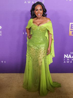 Georges Hobeika 'yı giyen Sheryl Lee Ralph, 16 Mart 2024' te ABD 'nin Kaliforniya eyaletinin Los Angeles kentindeki Shrine Auditorium ve Expo Hall' da düzenlenen 55..