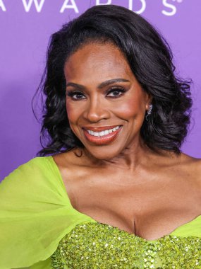 Georges Hobeika 'yı giyen Sheryl Lee Ralph, 16 Mart 2024' te ABD 'nin Kaliforniya eyaletinin Los Angeles kentindeki Shrine Auditorium ve Expo Hall' da düzenlenen 55..