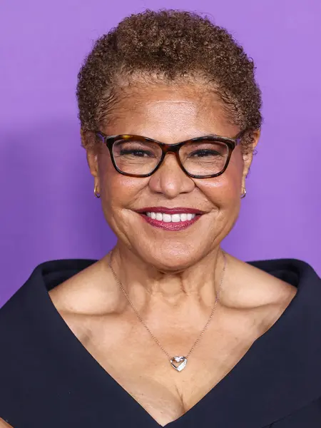 stock image Karen Bass arrives at the 55th Annual NAACP Image Awards held at the Shrine Auditorium and Expo Hall on March 16, 2024 in Los Angeles, California, United States.