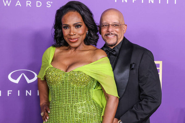 Sheryl Lee Ralph and husband Vincent Hughes arrive at the 55th Annual NAACP Image Awards held at the Shrine Auditorium and Expo Hall on March 16, 2024 in Los Angeles, California, United States.