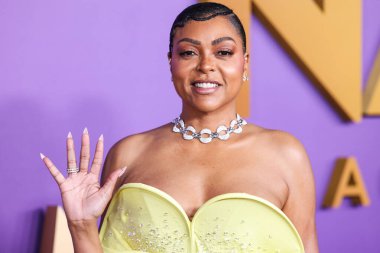 Del Core giyen Taraji P. Henson, 16 Mart 2024 'te ABD' nin Kaliforniya eyaletinin Los Angeles kentindeki Shrine Auditorium ve Expo Hall 'da düzenlenen 55..