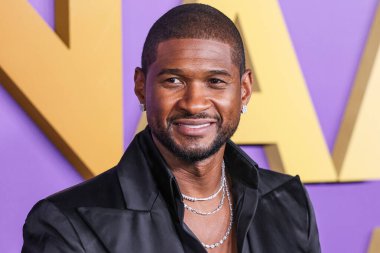 Usher IV, 16 Mart 2024 'te ABD' nin Kaliforniya eyaletinin Los Angeles kentindeki Shrine Konser Salonu 'nda düzenlenen 55. NAACP Resim Ödülleri' ne geldi..