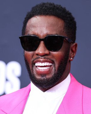 Diddy 'nin Los Angeles ve Miami Evleri 25 Mart 2024 Pazartesi günü Federal Polis Teşkilatı tarafından basıldı. LOS ANGELES, CALIFORNIA, ABD 