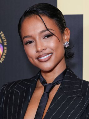 Karrueche Tran, 30 Mart 2024 'te Beverly Hilton Oteli' nde düzenlenen 10. Geleneksel Gerçek Ödülleri 'ne geliyor.. 