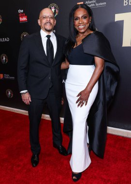Vincent Hughes ve eşi Sheryl Lee Ralph, 30 Mart 2024 'te Beverly Hilton Oteli' nde düzenlenen 10. Yıllık Gerçek Ödülleri 'ne geldiler.. 