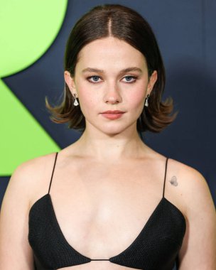 Christopher Esber 'ın giydiği elbiseyi giyen Cailee Spaeny, 2 Nisan 2024 tarihinde Los Angeles, Kaliforniya, ABD' deki Akademi Sinema Müzesi 'nde düzenlenen A24' ün 'İç Savaşı' nın Özel Gösterimi 'ne geldi..