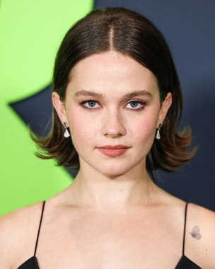 Christopher Esber 'ın giydiği elbiseyi giyen Cailee Spaeny, 2 Nisan 2024 tarihinde Los Angeles, Kaliforniya, ABD' deki Akademi Sinema Müzesi 'nde düzenlenen A24' ün 'İç Savaşı' nın Özel Gösterimi 'ne geldi..