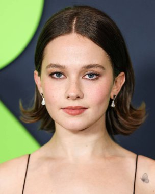 Christopher Esber 'ın giydiği elbiseyi giyen Cailee Spaeny, 2 Nisan 2024 tarihinde Los Angeles, Kaliforniya, ABD' deki Akademi Sinema Müzesi 'nde düzenlenen A24' ün 'İç Savaşı' nın Özel Gösterimi 'ne geldi..
