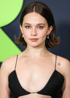 Christopher Esber 'ın giydiği elbiseyi giyen Cailee Spaeny, 2 Nisan 2024 tarihinde Los Angeles, Kaliforniya, ABD' deki Akademi Sinema Müzesi 'nde düzenlenen A24' ün 'İç Savaşı' nın Özel Gösterimi 'ne geldi..