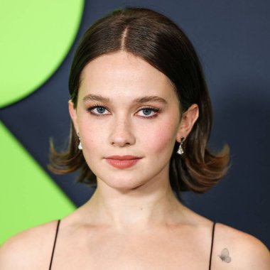 Christopher Esber 'ın giydiği elbiseyi giyen Cailee Spaeny, 2 Nisan 2024 tarihinde Los Angeles, Kaliforniya, ABD' deki Akademi Sinema Müzesi 'nde düzenlenen A24' ün 'İç Savaşı' nın Özel Gösterimi 'ne geldi..