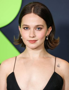 Christopher Esber 'ın giydiği elbiseyi giyen Cailee Spaeny, 2 Nisan 2024 tarihinde Los Angeles, Kaliforniya, ABD' deki Akademi Sinema Müzesi 'nde düzenlenen A24' ün 'İç Savaşı' nın Özel Gösterimi 'ne geldi..