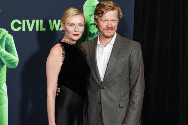 Kirsten Dunst ve kocası Jesse Plemons, 2 Nisan 2024 'te Los Angeles, Kaliforniya, ABD' deki Akademi Sinema Müzesi 'nde düzenlenen A24 İç Savaşı Özel Gösterimi' ne geldiler..