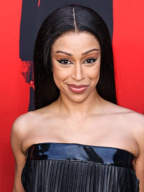 Liza Koshy, 3 Nisan 2024 'te Hollywood, Los Angeles, Kaliforniya, ABD' deki TCL Çin Tiyatrosu IMAX 'te düzenlenen Universal Pictures' Monkey Man 'in Los Angeles galasına geldi..