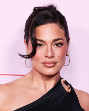 Ashley Graham Amerika Moda Vakfı 'na geldi. Ödül 2024, 9 Nisan 2024 'te Beverly Hills, Los Angeles, Kaliforniya, ABD' de bir özel konutta düzenlendi..