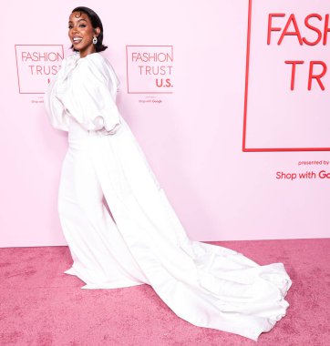 Harbison Stüdyo elbisesi giyen Kelly Rowland, Moda Vakfı 'na geldi. Ödül 2024, 9 Nisan 2024 'te Beverly Hills, Los Angeles, Kaliforniya, ABD' de bir özel konutta düzenlendi.. 