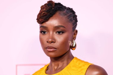 Tory Burch elbisesi giyen KKi Layne Moda Vakfı 'na geldi. Ödül 2024, 9 Nisan 2024 'te Beverly Hills, Los Angeles, Kaliforniya, ABD' de bir özel konutta düzenlendi.. 