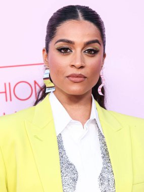 Lilly Singh Moda Vakfı 'na geldi. Ödül 2024, 9 Nisan 2024 'te Beverly Hills, Los Angeles, Kaliforniya, ABD' de bir özel konutta düzenlendi.. 