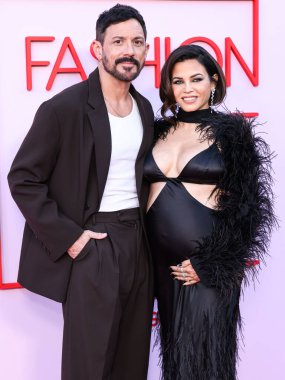 Steve Kazee ve kız arkadaşı Jenna Dewan Moda Vakfı 'na geldiler. Ödül 2024, 9 Nisan 2024 'te Beverly Hills, Los Angeles, Kaliforniya, ABD' de bir özel konutta düzenlendi.. 