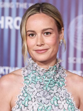 Chanel FW23 Couture giyen Brie Larson, 13 Nisan 2024 'te ABD' nin Kaliforniya eyaletinin Los Angeles kentinde bulunan Akademi Sinema Müzesi 'nde düzenlenen 10..